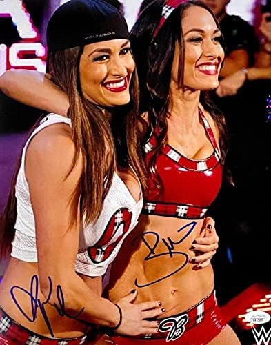 WWE Kizárólagos A Bella Ikrek Brie & Nikki írta Alá Dedikált 11x14 Fotó SZÖVETSÉG 5 - Dedikált Birkózás Fotók
