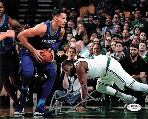 WILLY HERNANGOMEZ aláírt 8x10 fotó PSA/DNS-Charlotte Hornets Aláírt - Dedikált NBA-Fotók