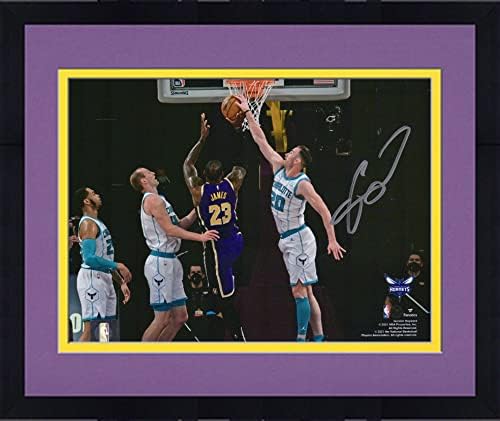 Keretes Gordon Hayward Charlotte Hornets Dedikált 8 x 10 Blokk LeBron James Fénykép - Dedikált NBA-Fotók